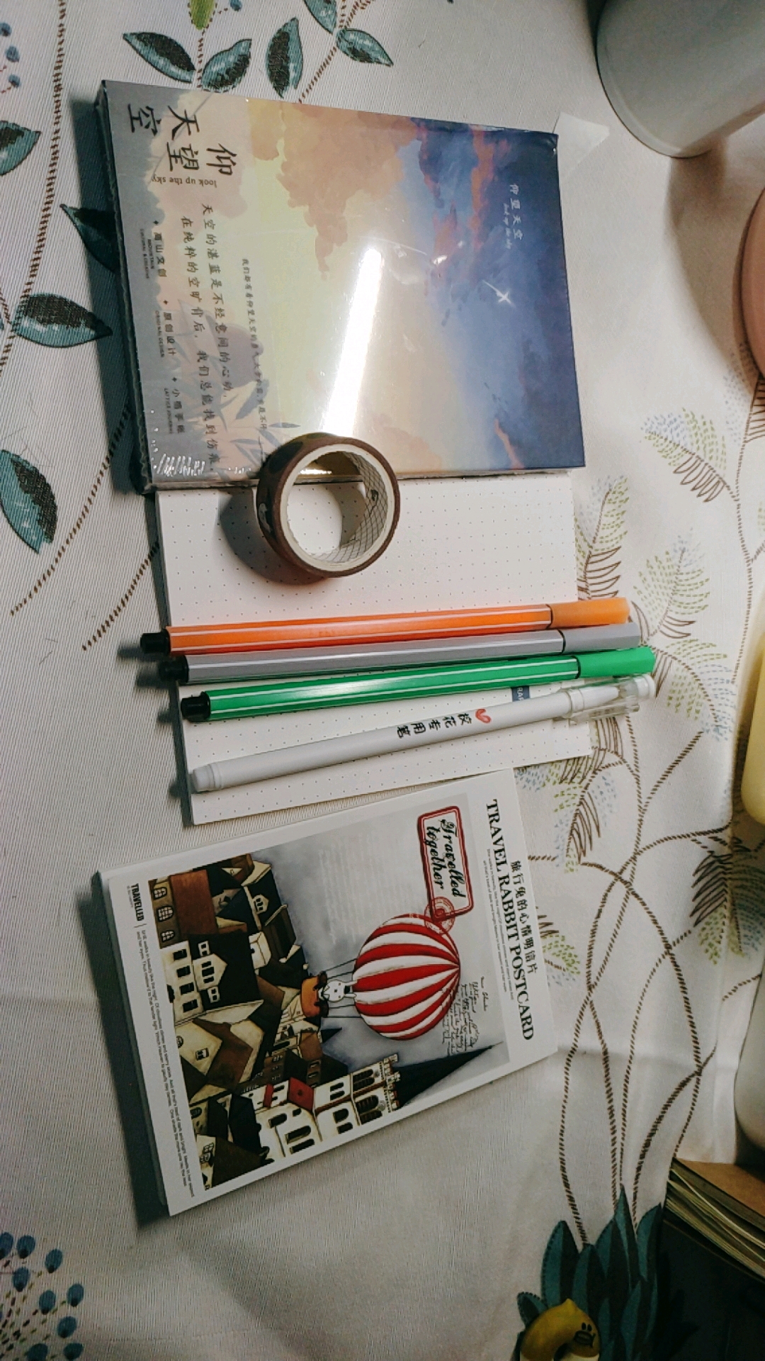 一套盲盒里面盡是文具？